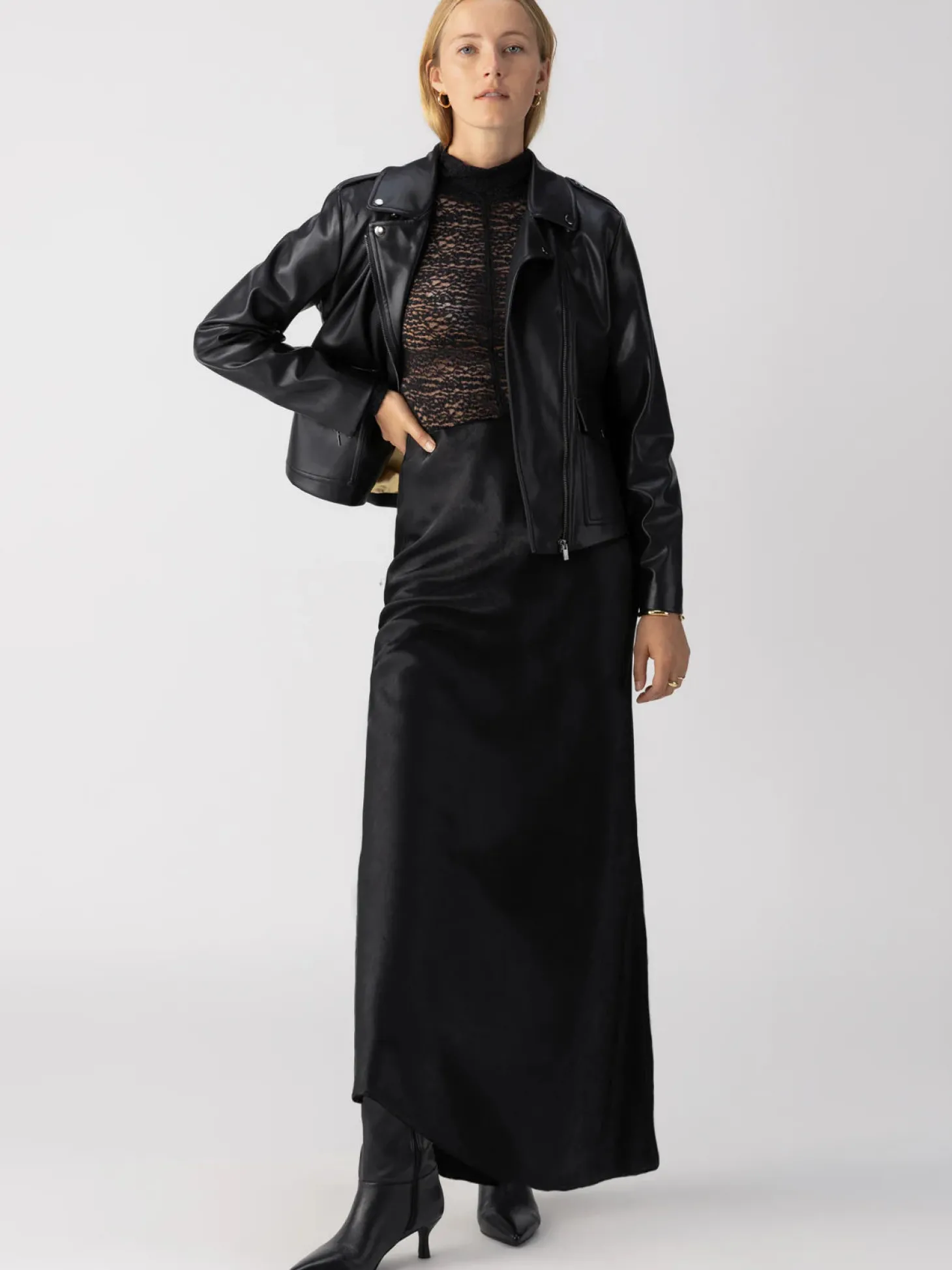Everyday Maxi Skirt ~ Black