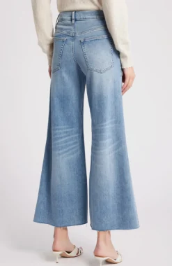 Le Palazzo Crop ~ Whimsy