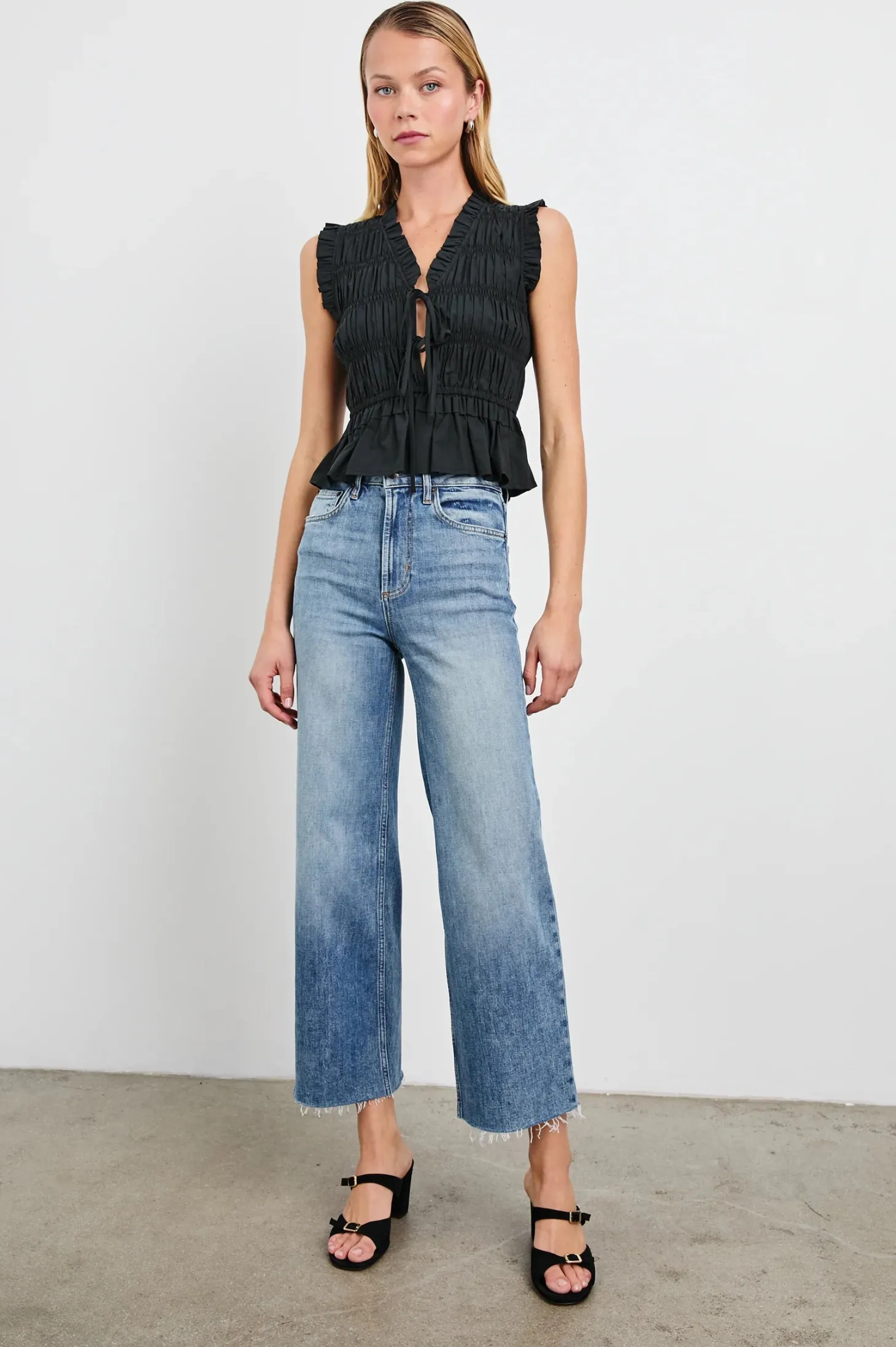 Martine Top ~ Black