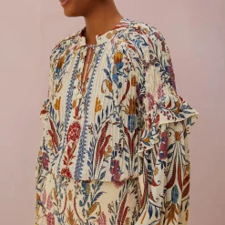 Romantic Lightness Cream Long Sleeve Blouse