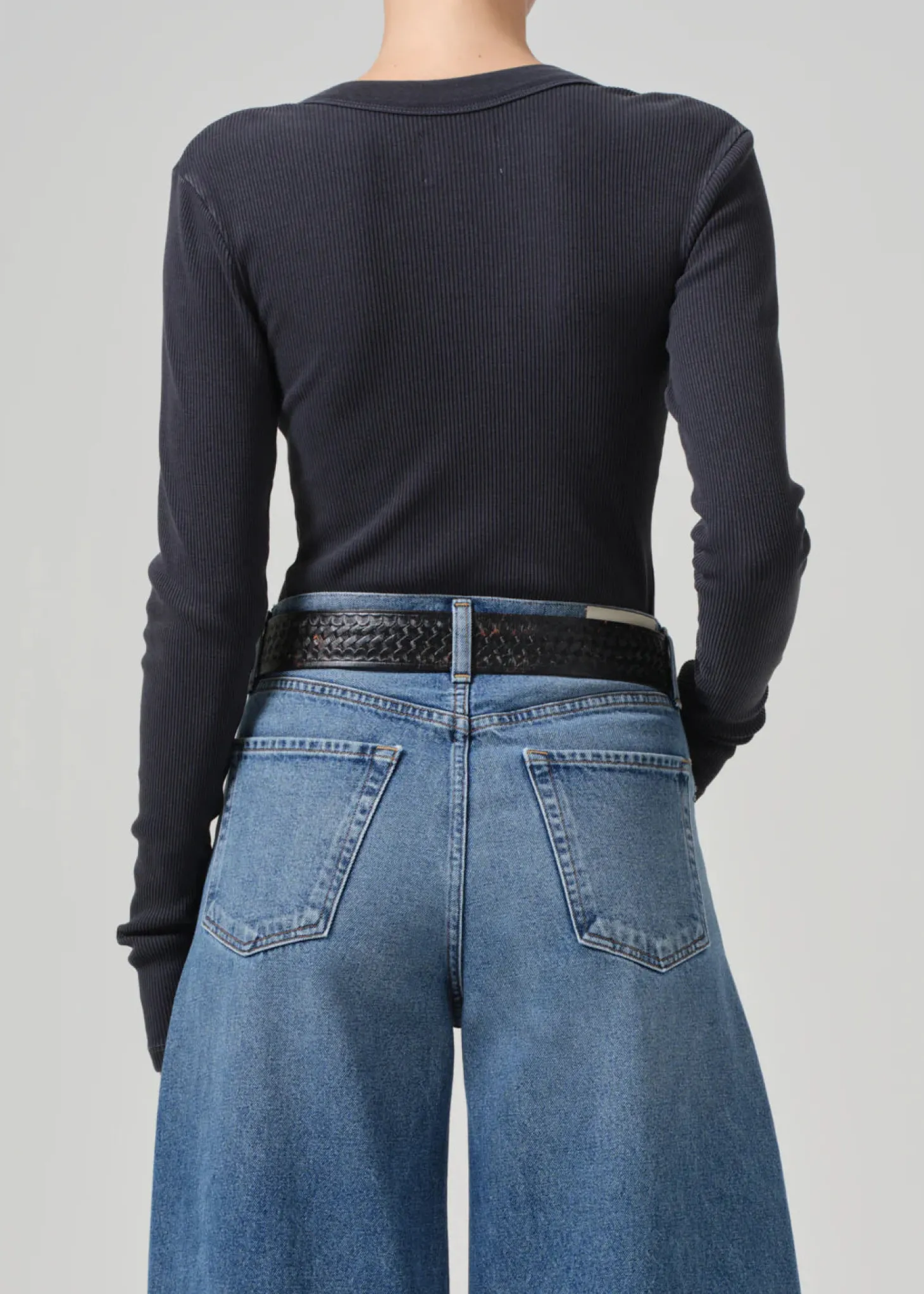 Varra Henley ~ Charcoal Mineral